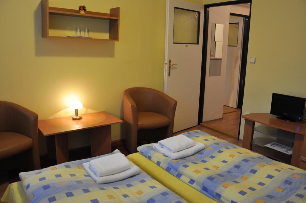 Hotel Komarov Brno Ngoại thất bức ảnh