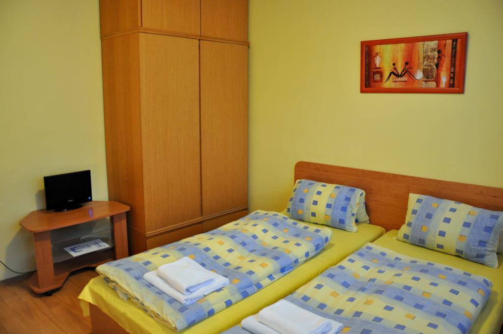 Hotel Komarov Brno Ngoại thất bức ảnh