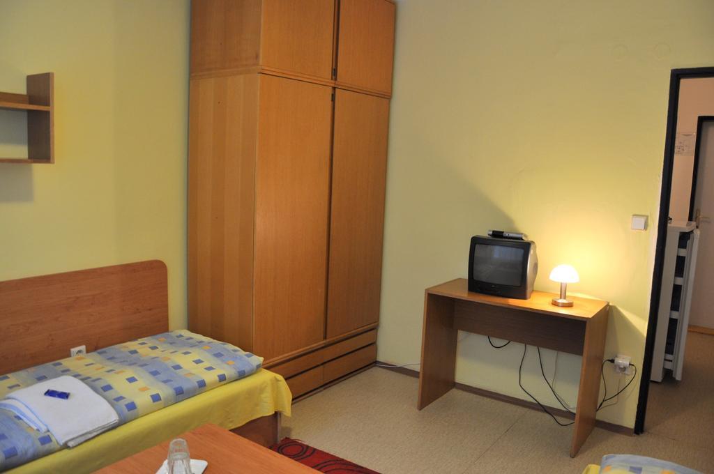 Hotel Komarov Brno Ngoại thất bức ảnh