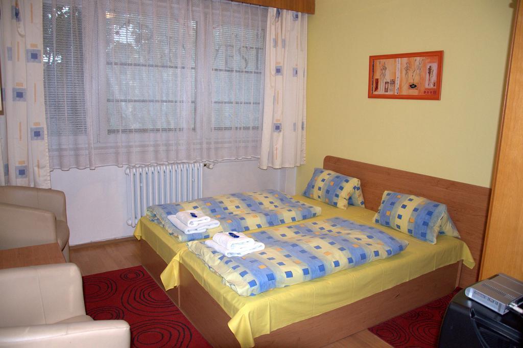 Hotel Komarov Brno Phòng bức ảnh